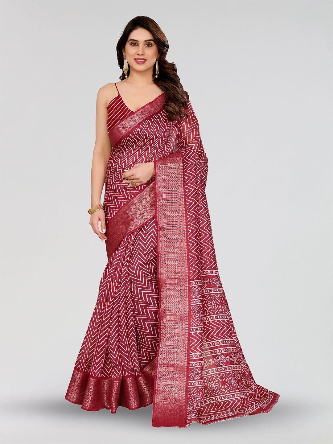 

Moda Rapido Zari Saree, Maroon