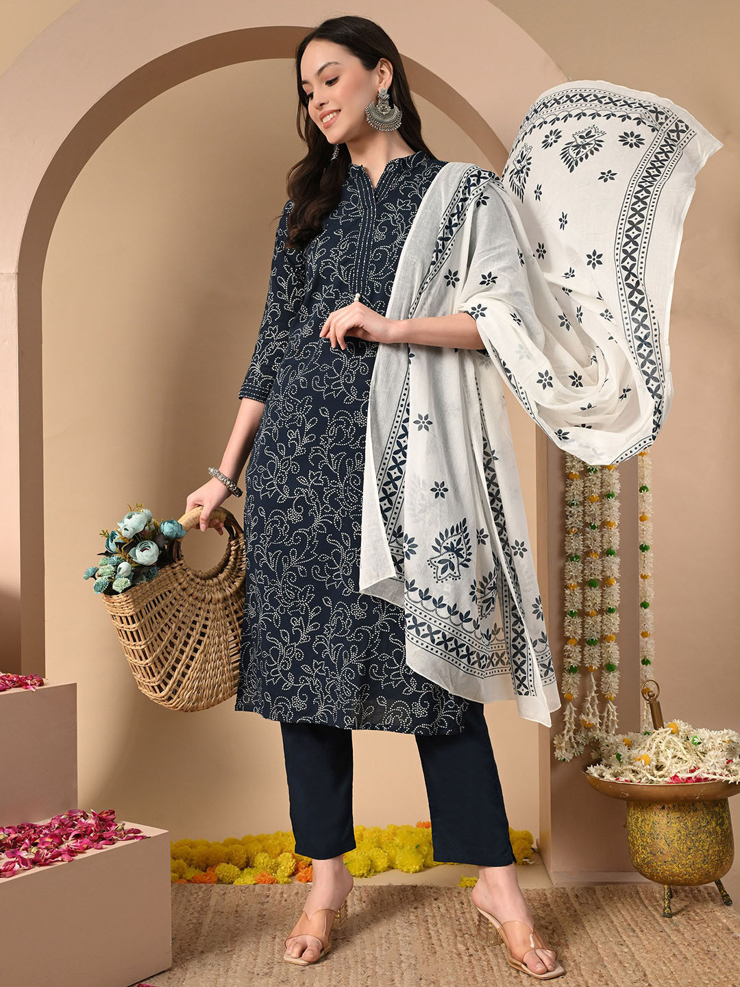 

Anouk Women Bandhani Printed Regular Pure Cotton Kurta with Trousers & With Dupatta, Blue