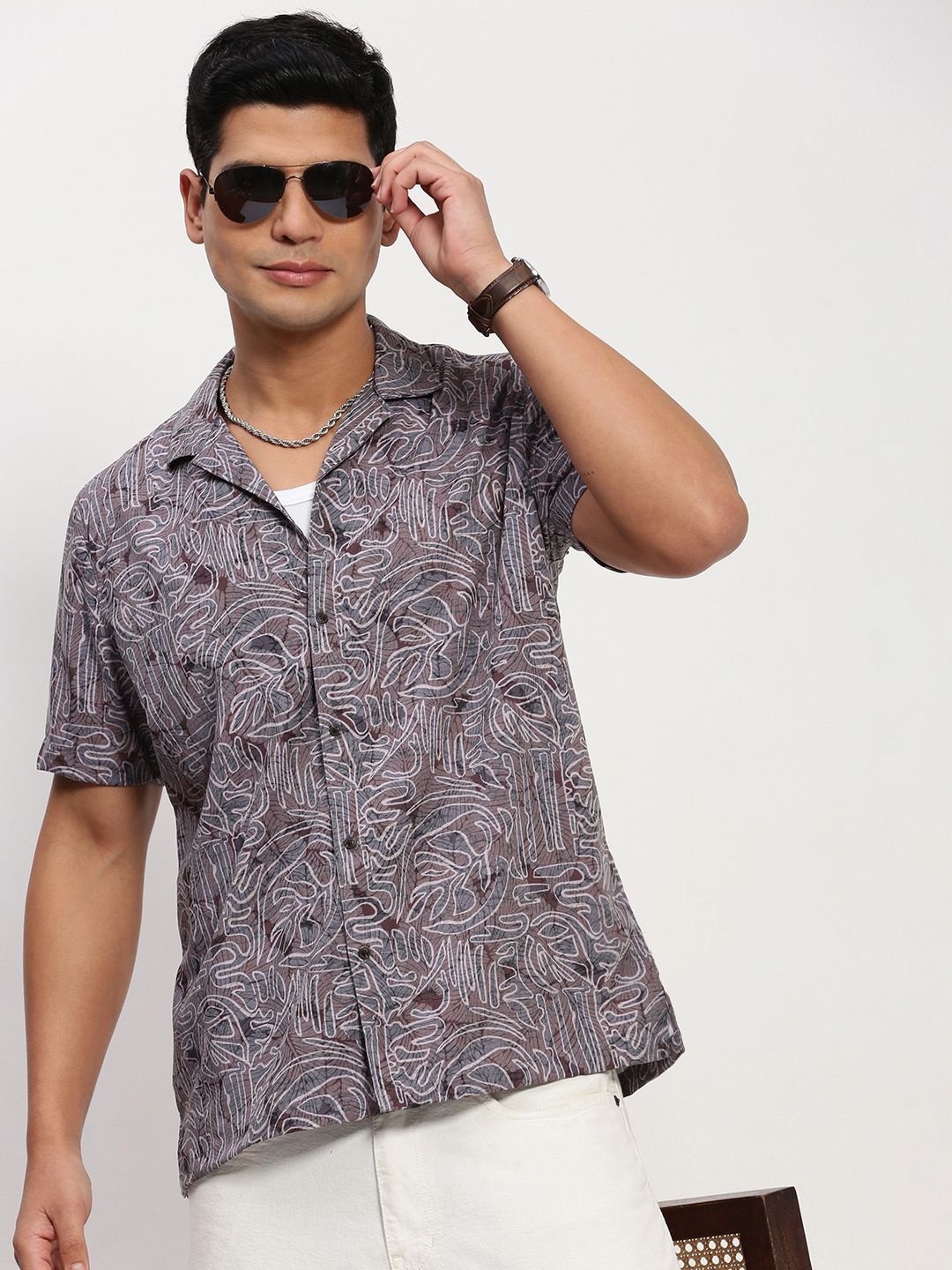 

SHOWOFF Men Comfort Floral Opaque Printed Casual Shirt, Purple