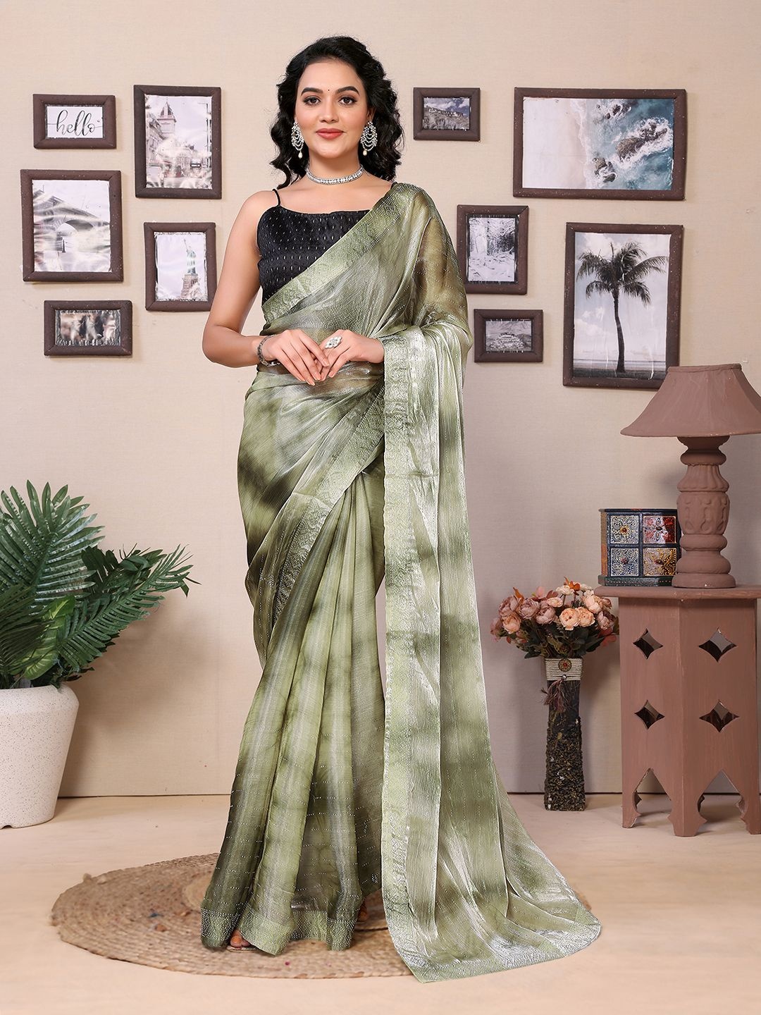 

DIVASTRI Tie and Dye Beads and Stones Art Silk Saree, Green