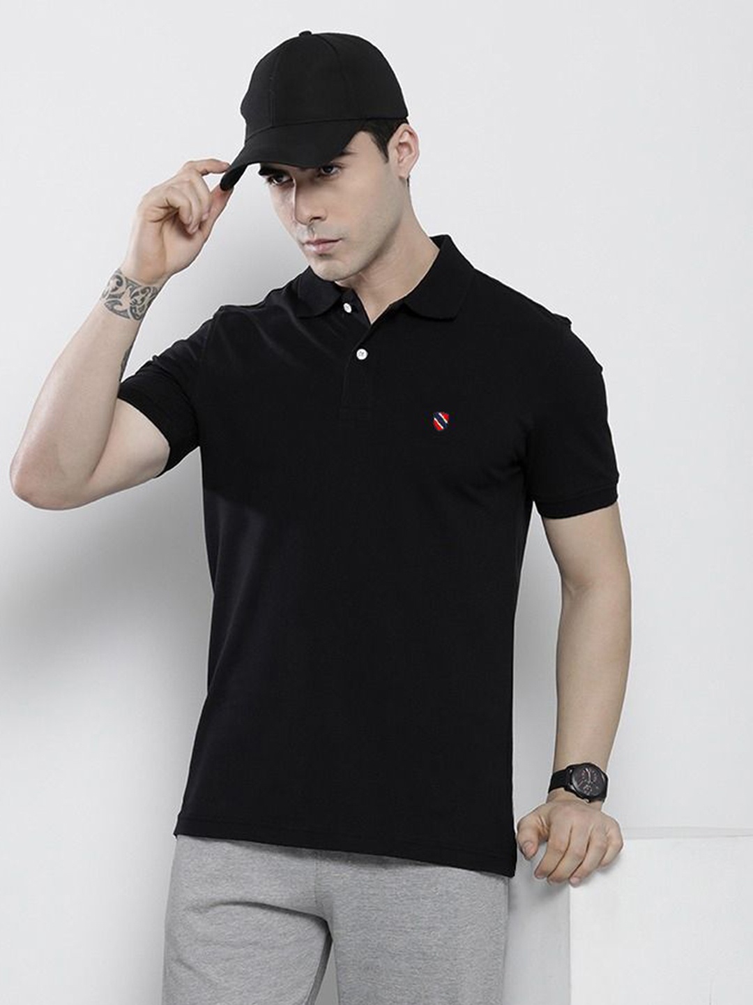 

MERRIMENT Men Solid Polo Collar Cotton T-shirt, Black