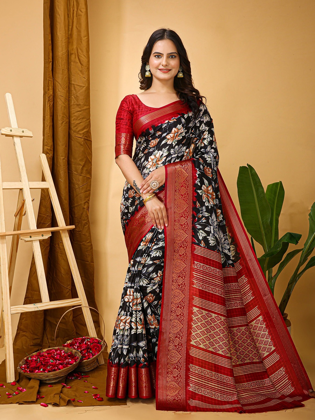 

HI FI NX Floral Printed Banarasi Saree with Zari Border & Pallu With Printed Blouse, Black