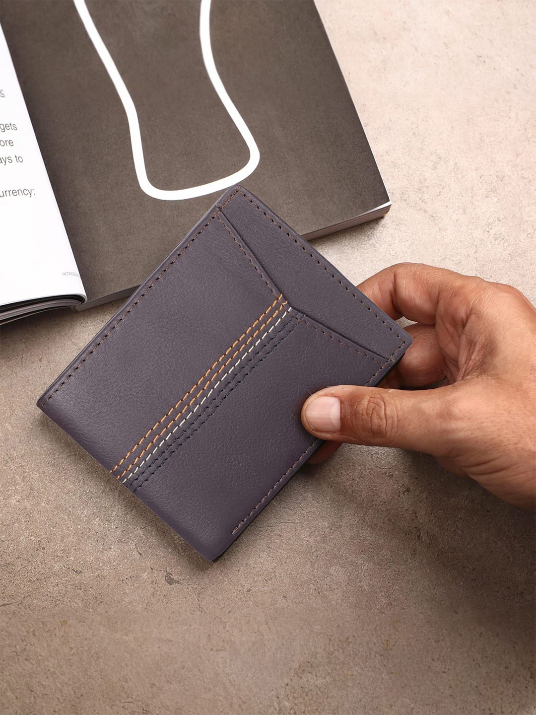 

THE CLOWNFISH Women Leather Two Fold Wallet, Brown