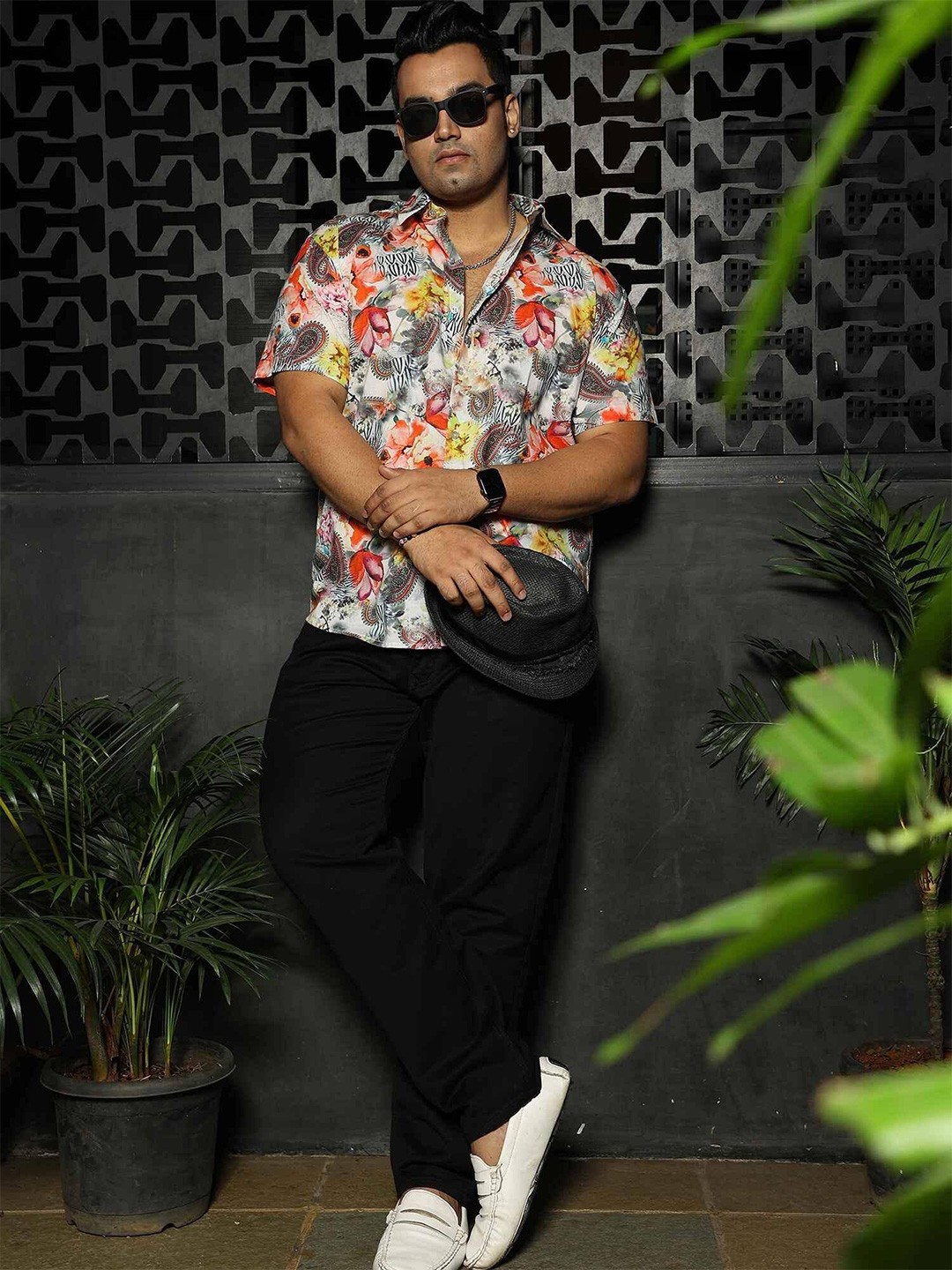 

Guniaa Men Floral Opaque Printed Casual Shirt, Multi