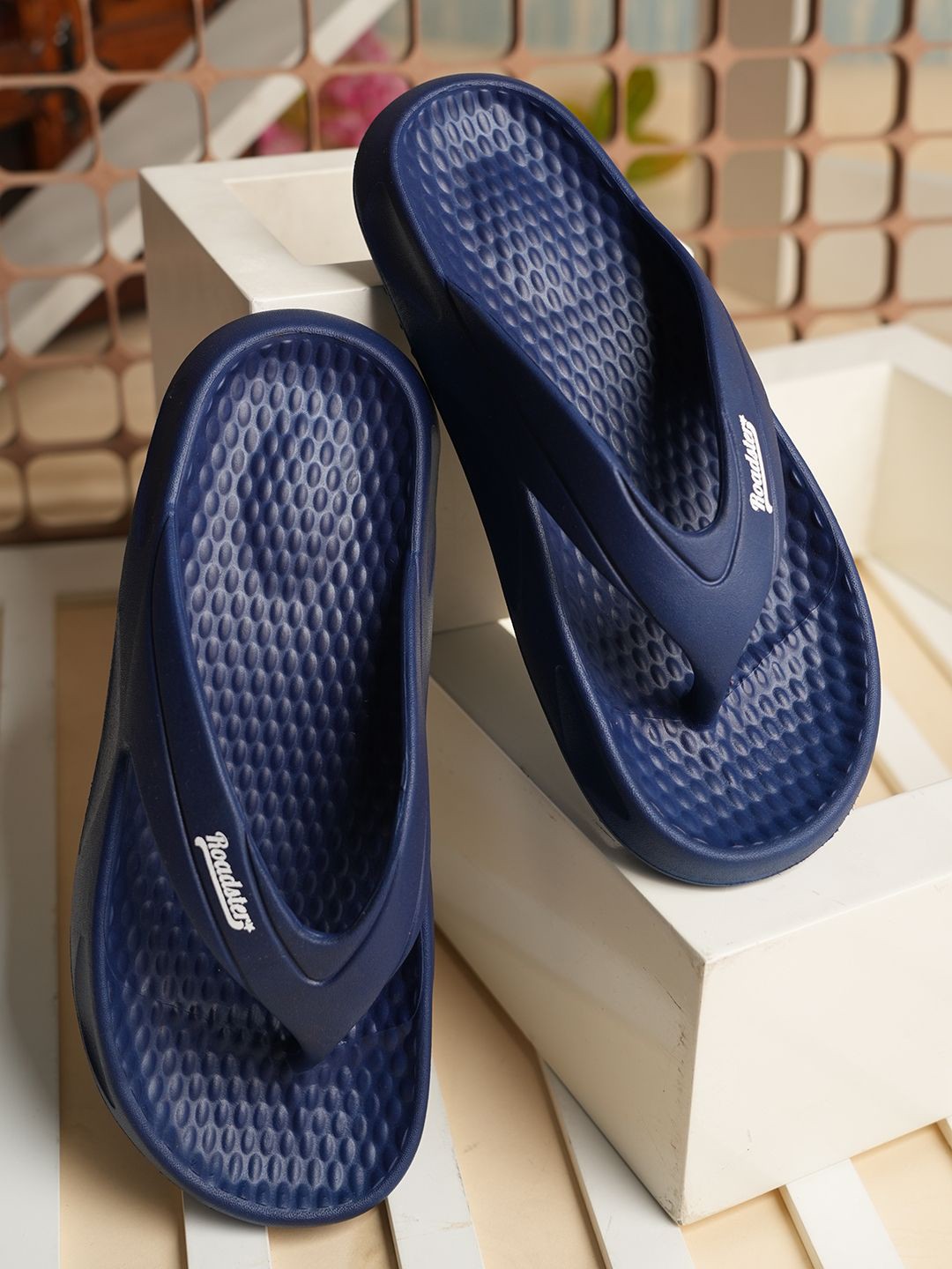 

The Roadster Lifestyle Co Men Casual Sliders, Navy blue