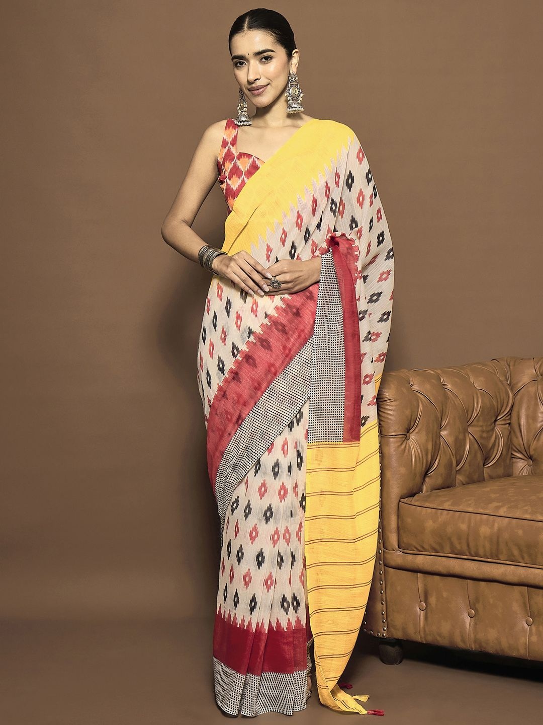 

Mitera Ready to Wear Bagru Saree, Cream