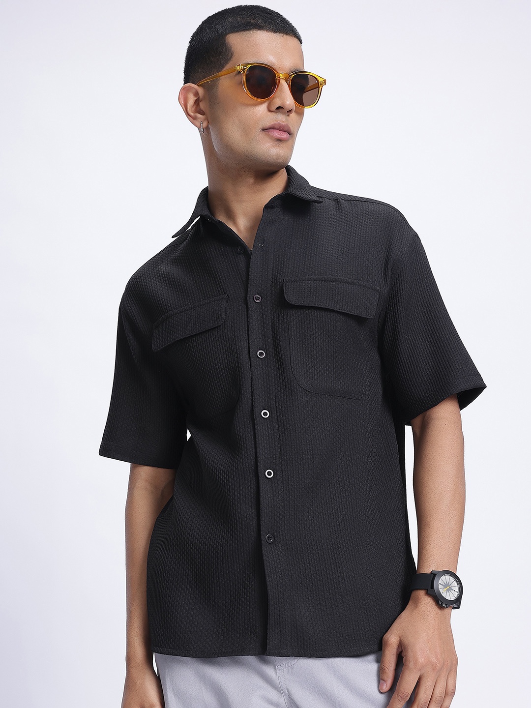 

glitchez Subtle Stripes Drop-Shoulder Sleeves Oversized Shirt, Black
