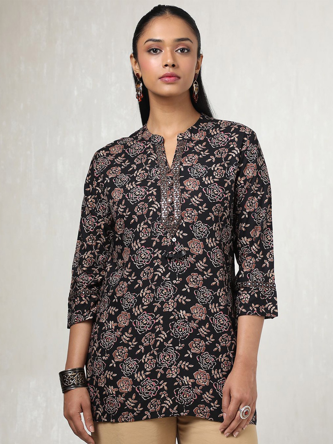 

Soch Mandarin Collar Printed Tunic, Black