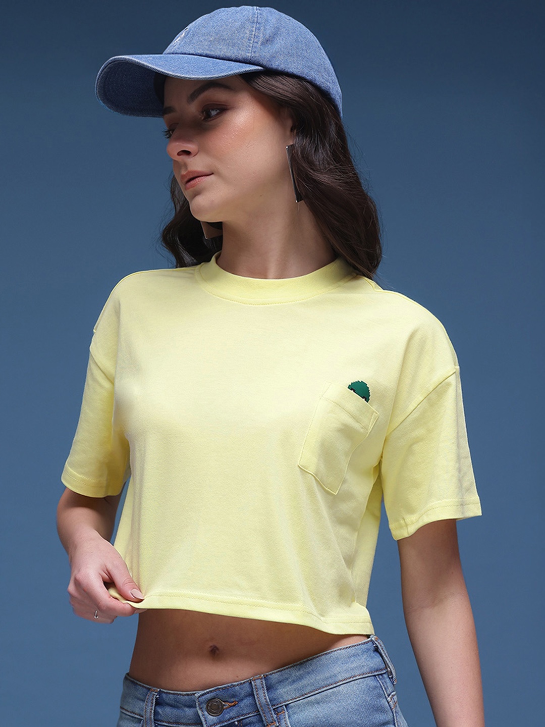 

glitchez Smallish Pockets Drop-Shoulder Sleeves Crop Boxy T-shirt with Printed Detail, Yellow