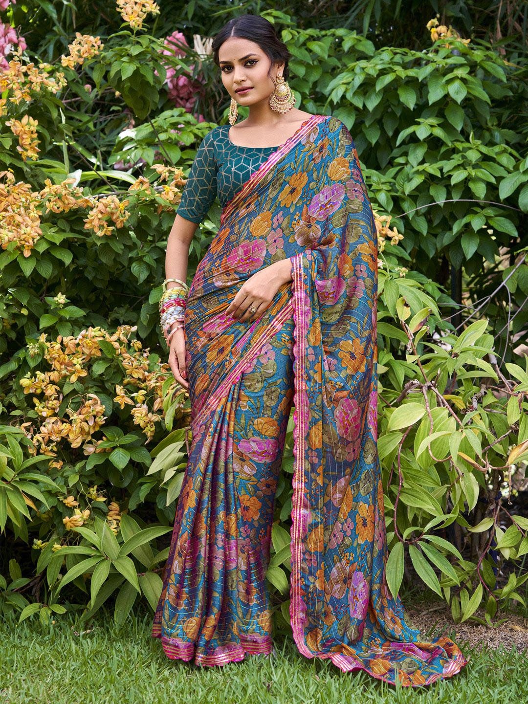 

Anouk Rustic Floral Sequinned Pure Chiffon Saree, Teal