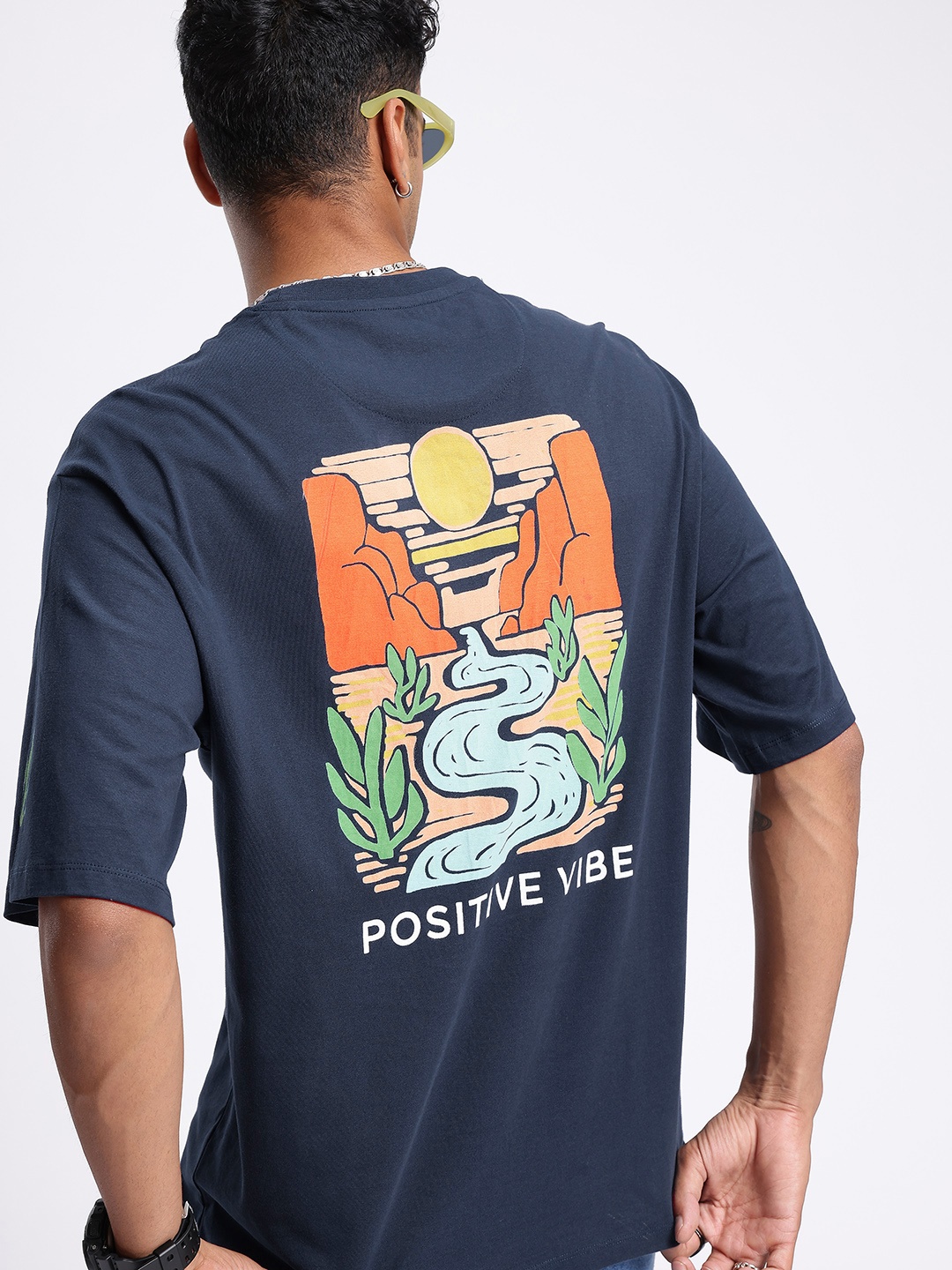 

glitchez Modern Vibe Graphic Printed Relaxed Fit T-shirt, Navy blue