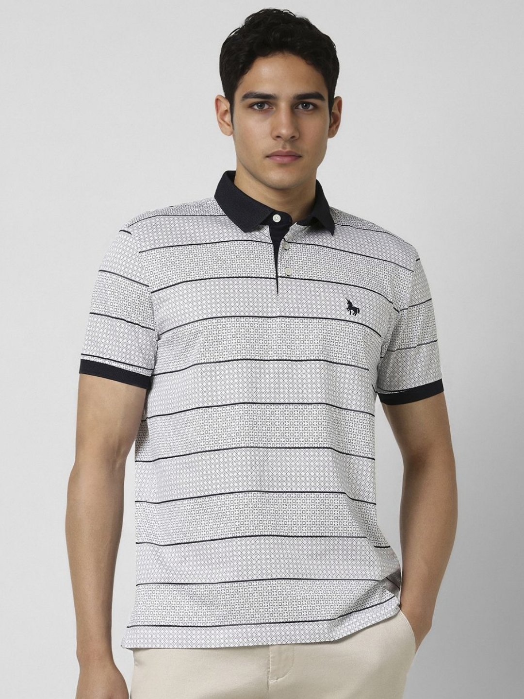 

Van Heusen Sport Men Printed Polo Collar Pockets T-shirt, White