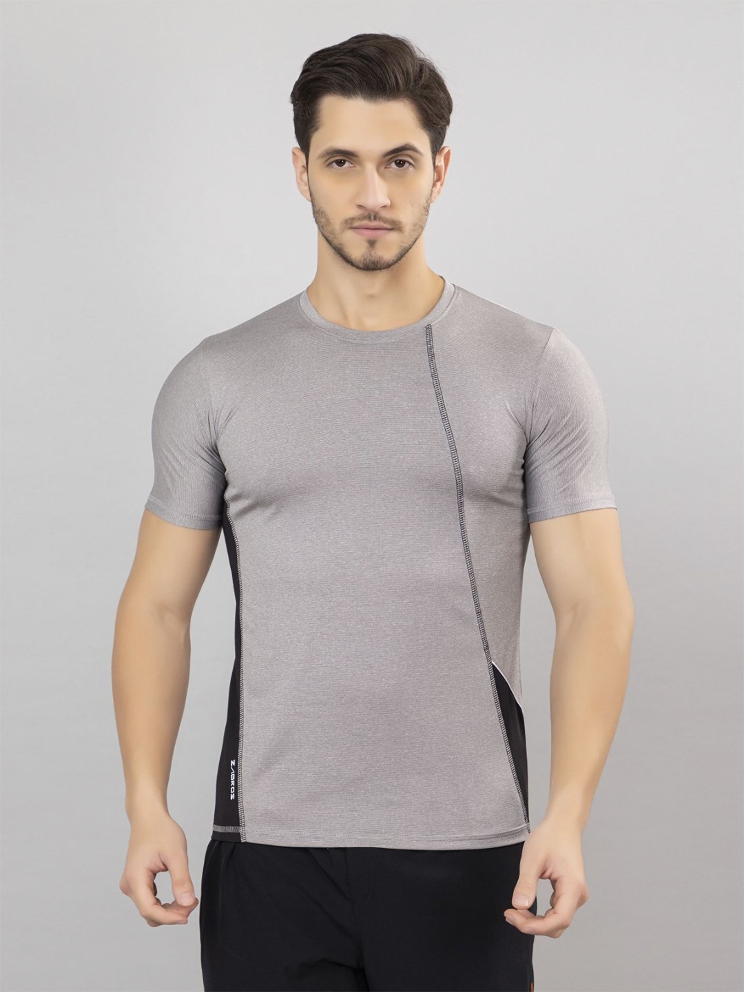 

Z Zagros Men Hooded Pockets T-shirt, Grey