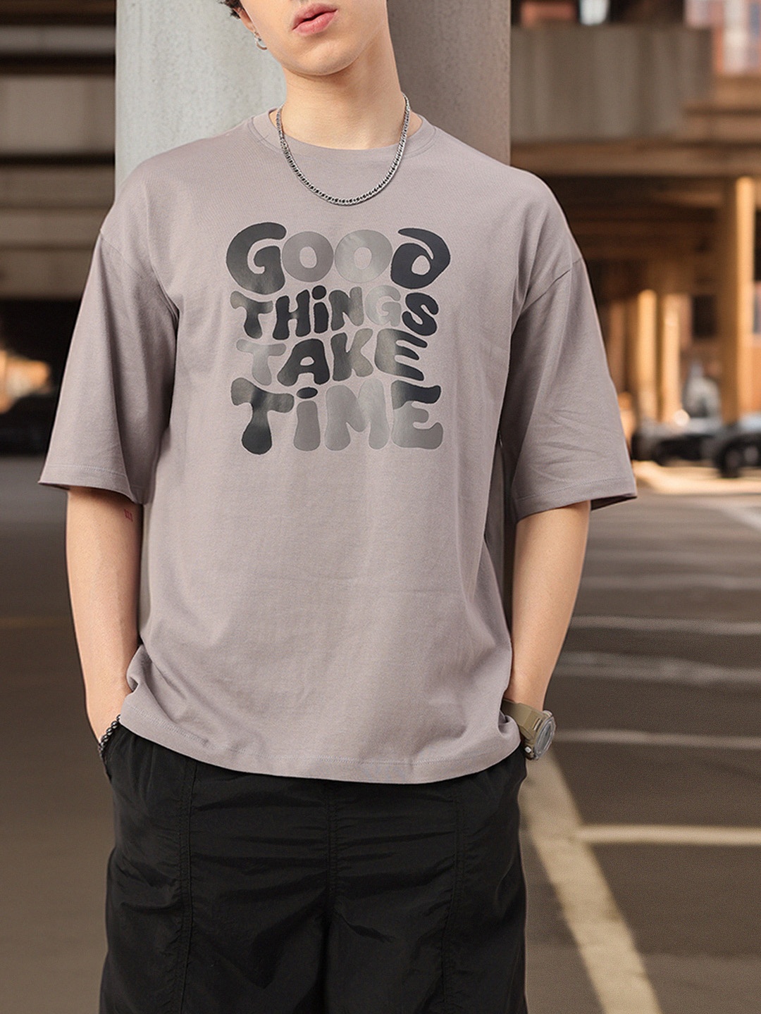 

Kook N Keech Grunge Worth The Wait Printed Oversized T-shirt, Grey