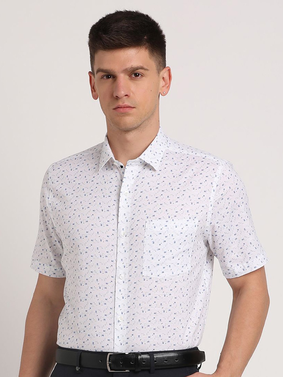 

Turtle Men Classic Floral Opaque Printed Formal Shirt, White