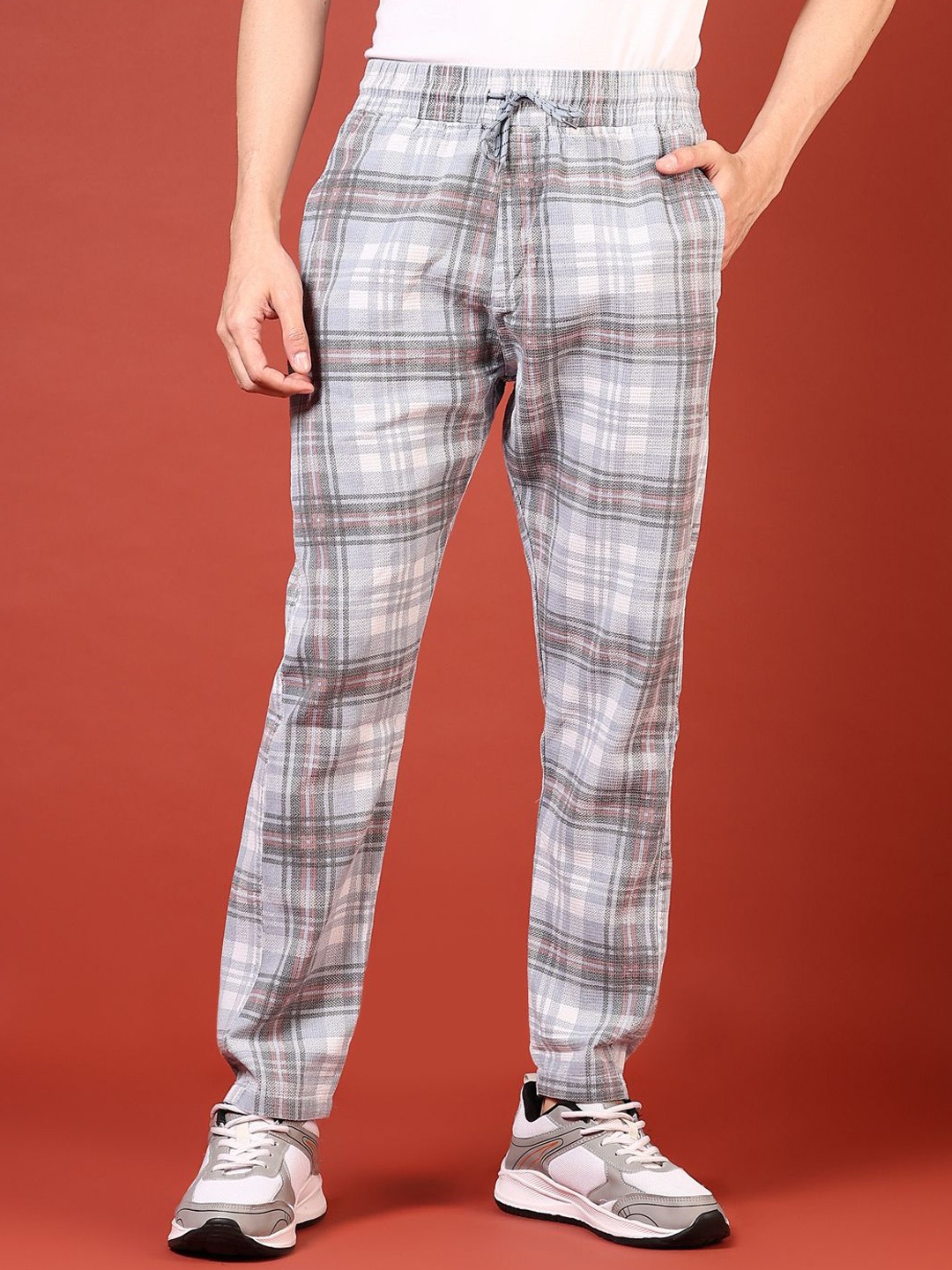 

V-Mart Men Checked Track Pants, Blue