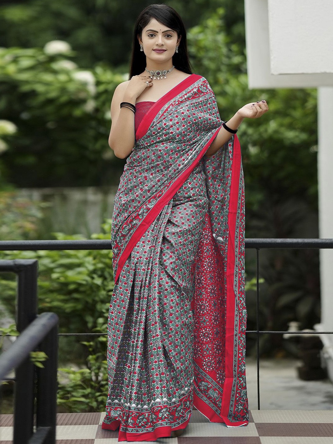 

Anouk Rustic Ethnic Motifs Bagru Saree, Grey