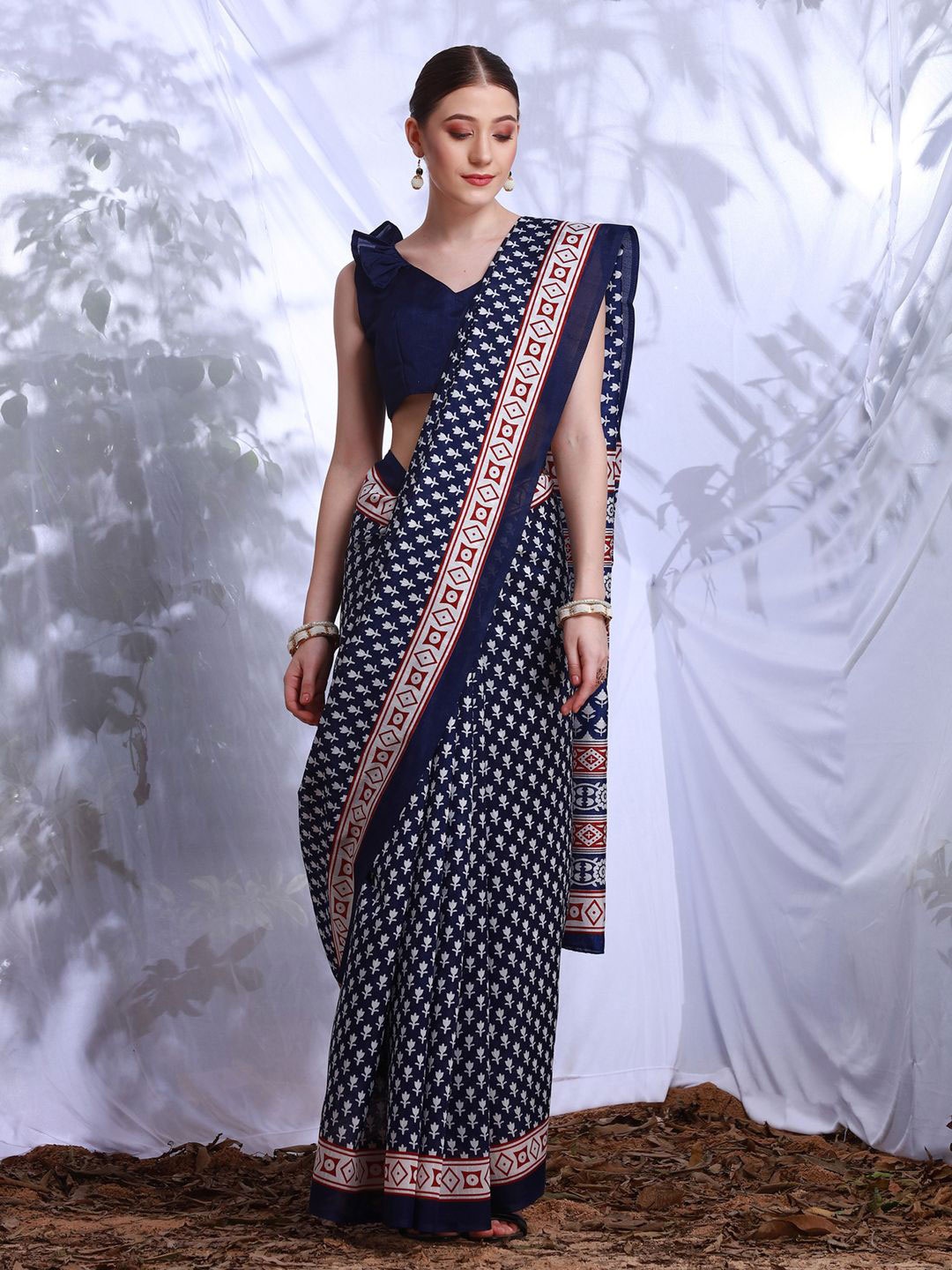 

Anouk Rustic Ethnic Motifs Silk Blend Dabu Saree, Navy blue