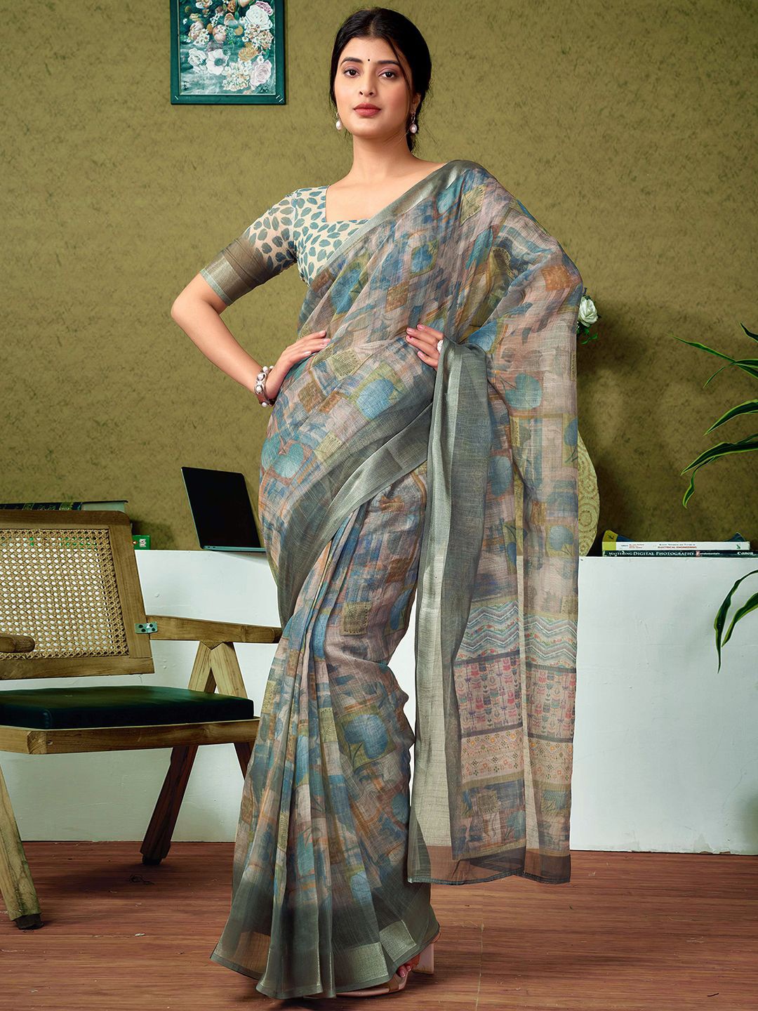 

all about you Zari Pure Linen Ready to Wear Saree, Green