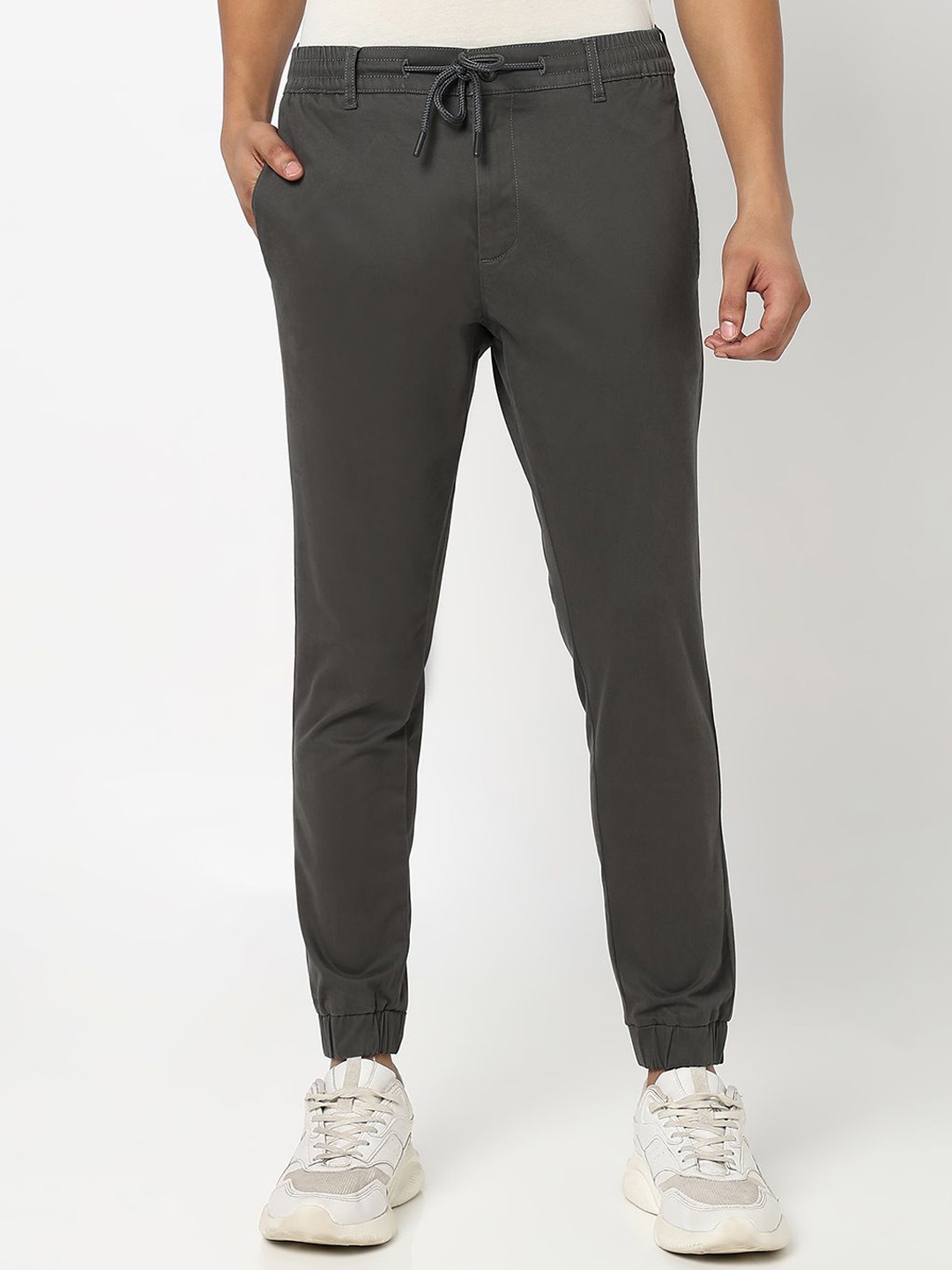 

R&B Men Mid Rise Joggers, Grey