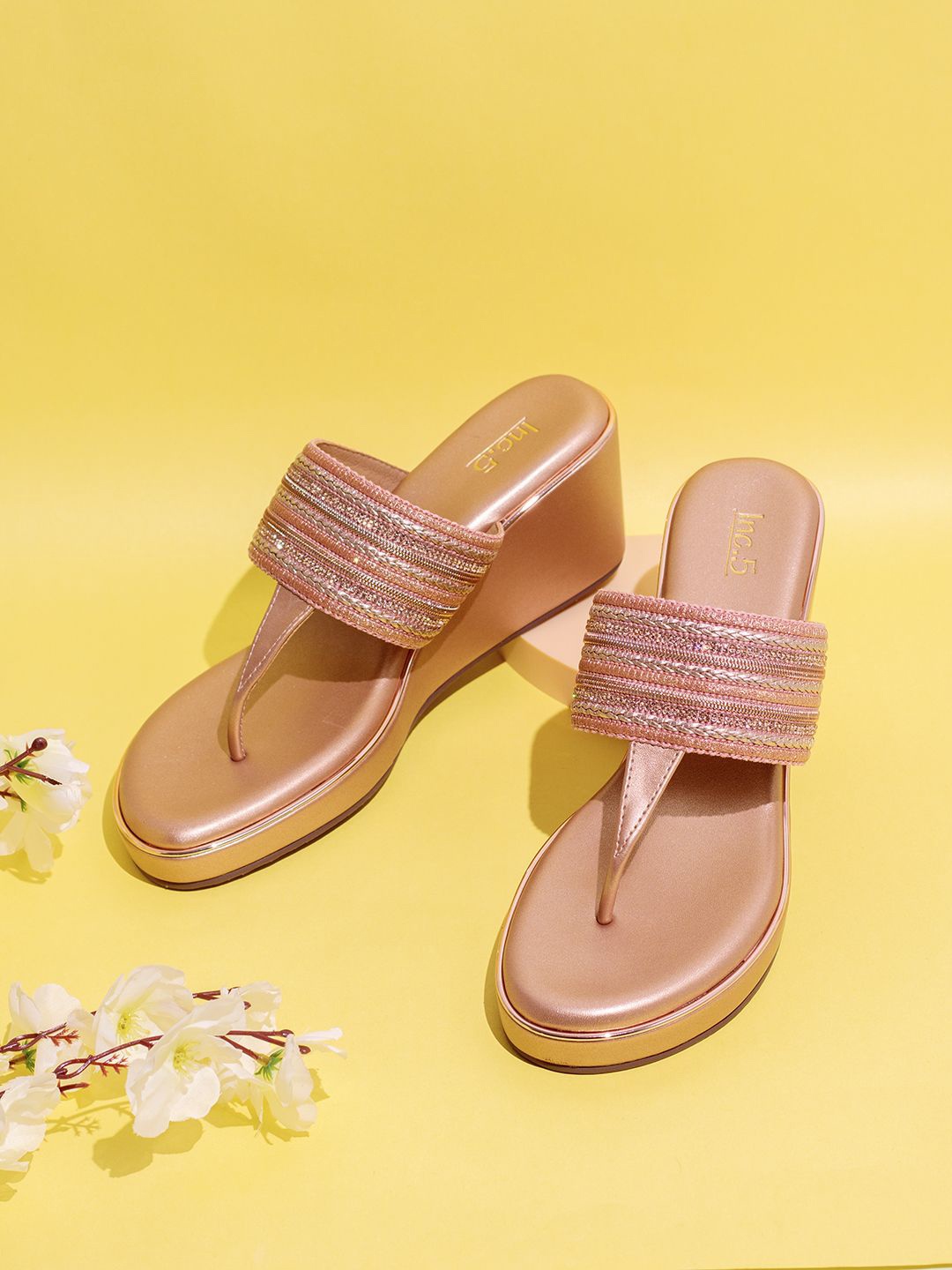 

Inc 5 Embellished Ethnic Wedge Sandals, Rose gold