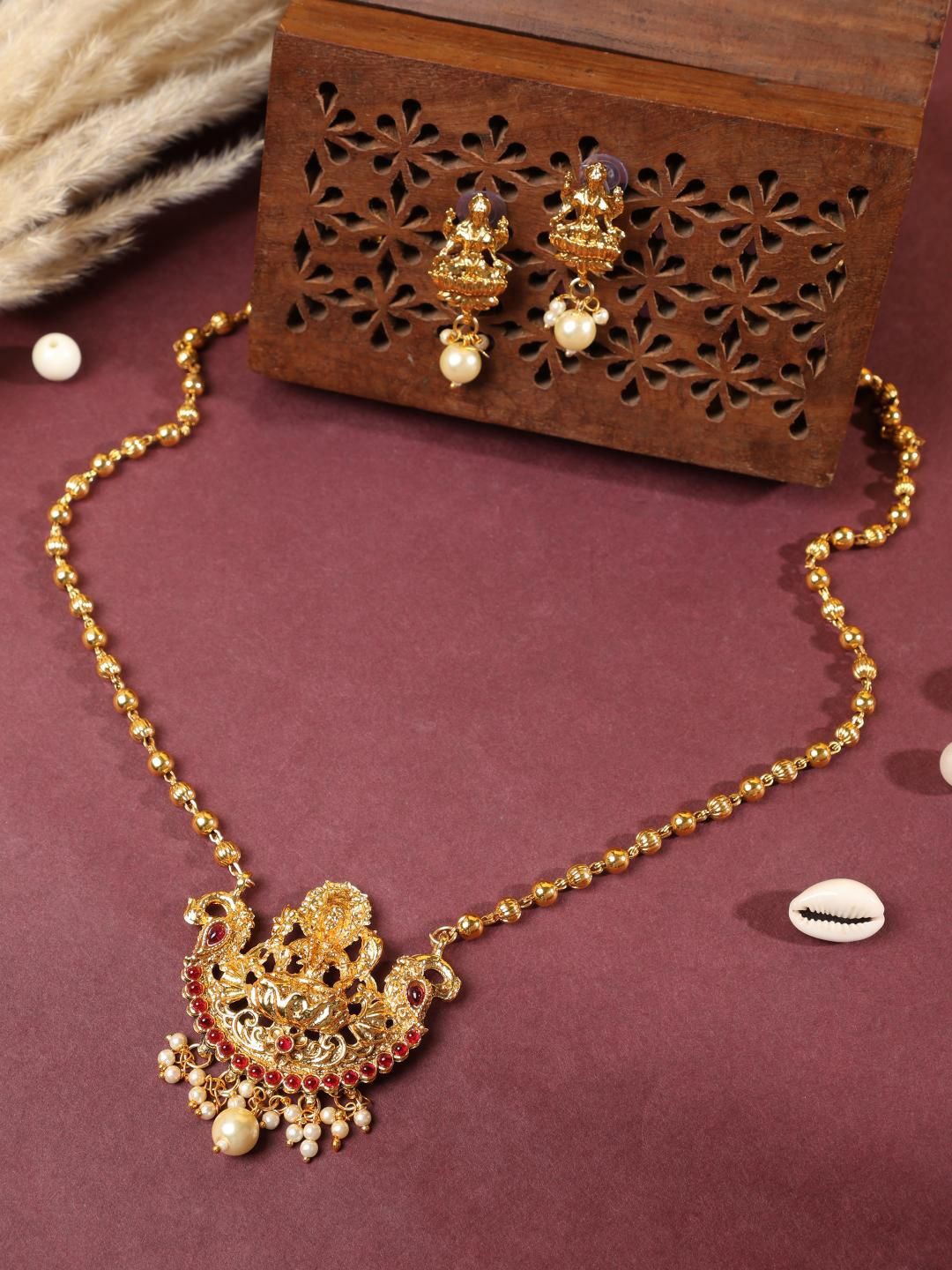 

ANIKAS CREATION Gold-Plated Stone Studded & Pearls Beaded Necklace With Earrings