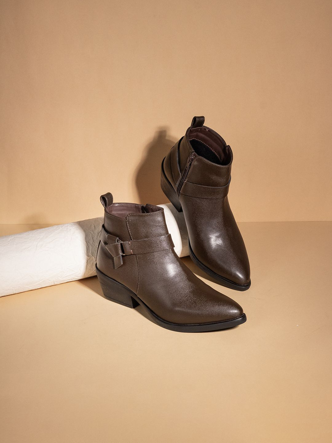 

Inc 5 Women Casual Pointed Toe Block -Heeled Ankle Boots, Brown