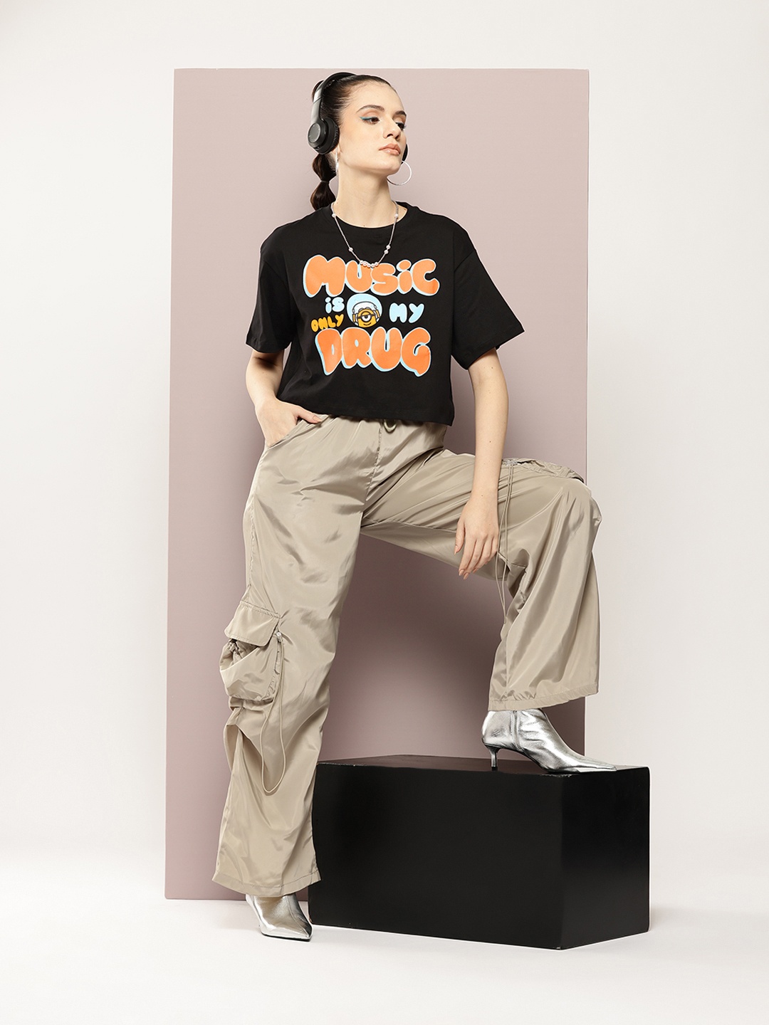 

Minions by Kook N Keech Printed Pure Cotton Boxy T-shirt, Black