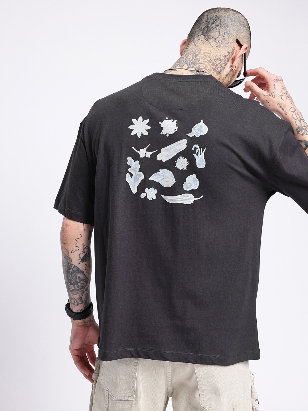 

glitchez Modern Cool Graphic Printed Relaxed Fit T-shirt, Charcoal