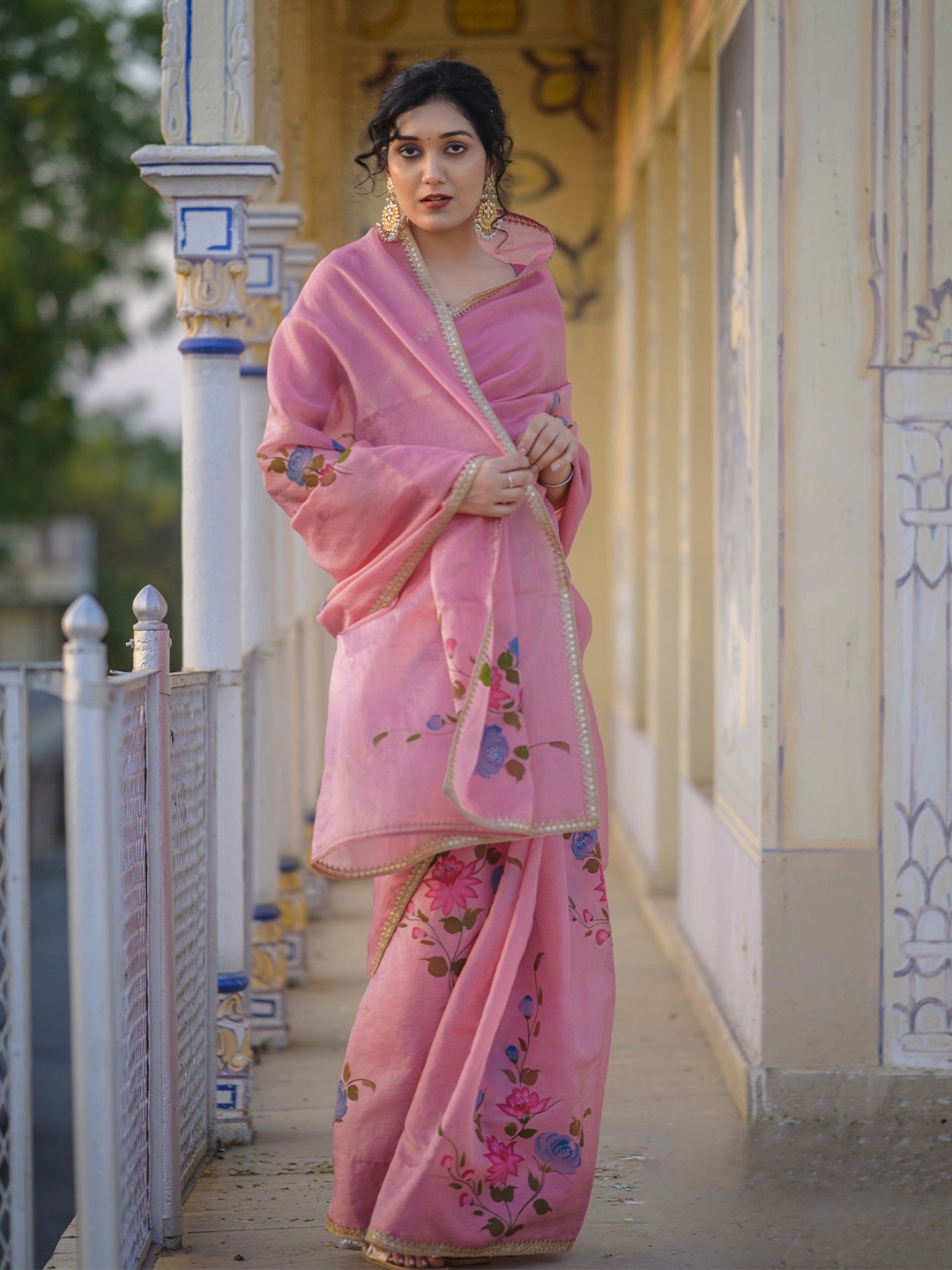 

HOUSE OF BAISA Floral Sequinned Organza Saree, Pink