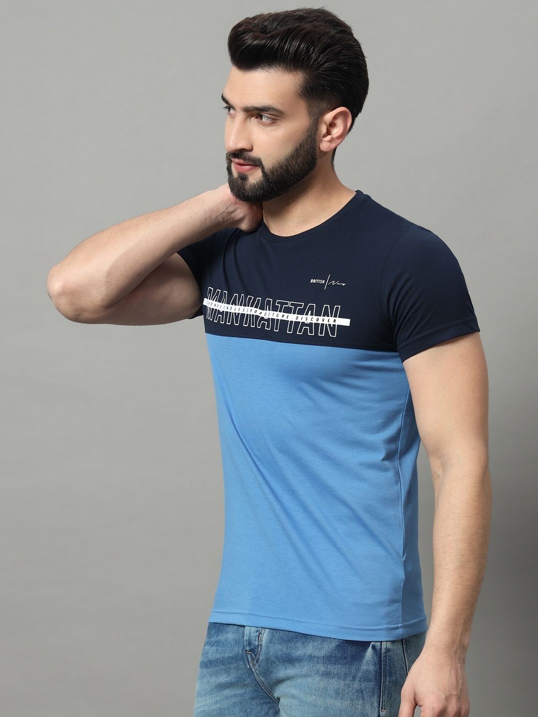 

OGEN Men Colourblocked Pockets T-shirt, Blue