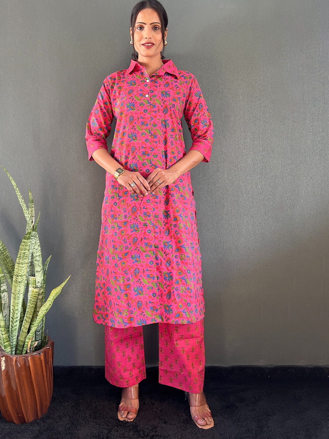 

SHREE KUDMAI Women Floral Printed Regular Pure Cotton Kurta with Palazzos, Pink