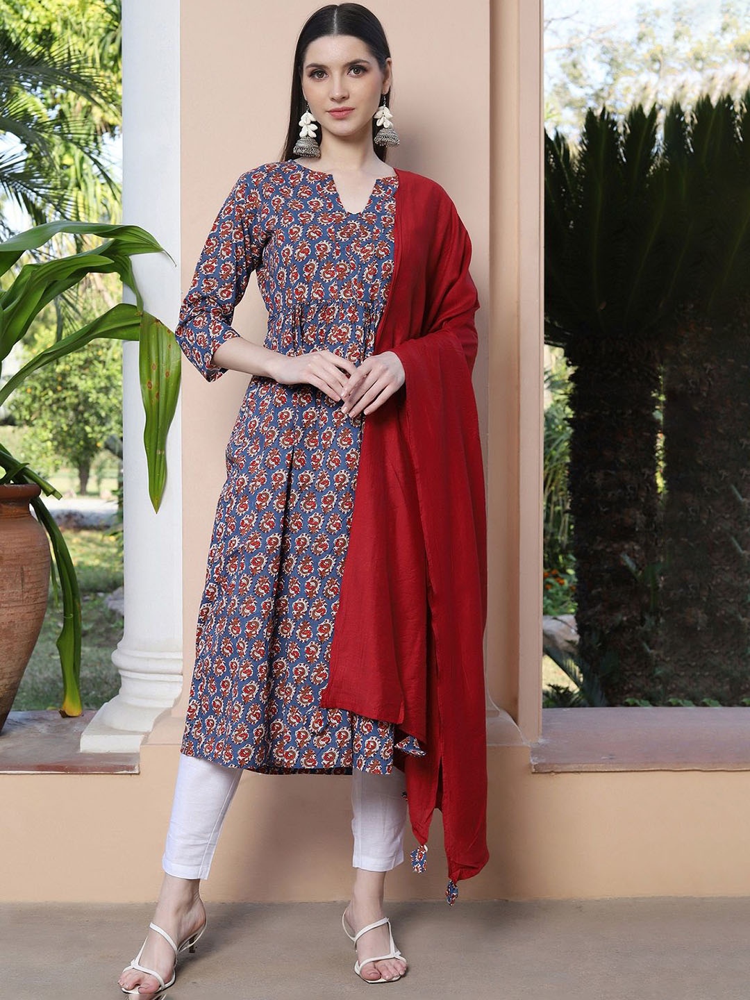 

HRITIKA Ethnic Motifs Printed A-Line Kurta With Trousers & Dupatta, Navy blue