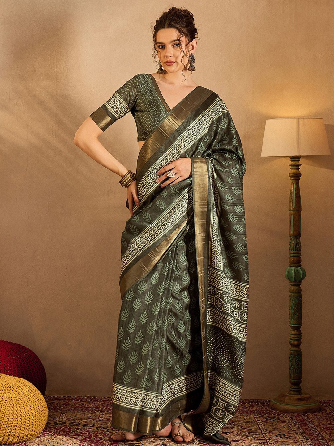 

Anouk Rustic Bagh Zari Silk Blend Sungudi Saree, Olive