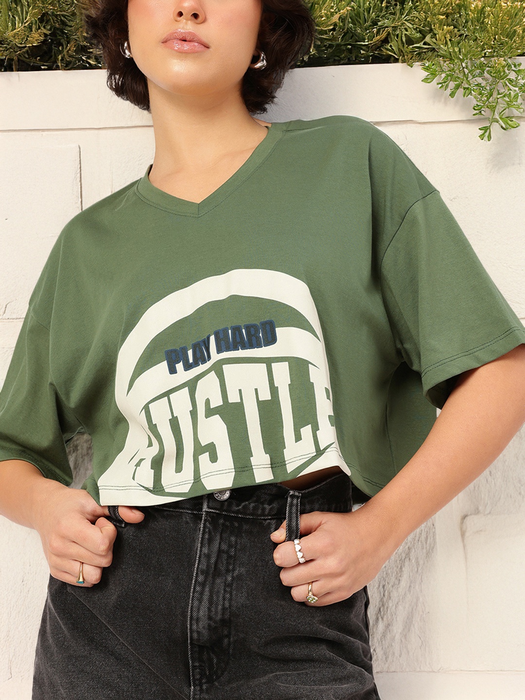 

DressBerry Hustle Vibes Only Printed Boxy Crop T-shirt, Green