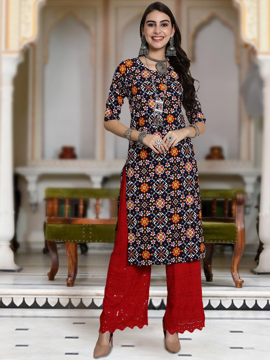 

Moda Rapido Floral Printed Round Neck Straight Kurta, Black