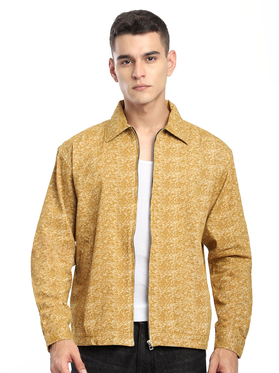 

Beyoung Men Comfort Opaque Colourblocked Casual Shirt, Brown