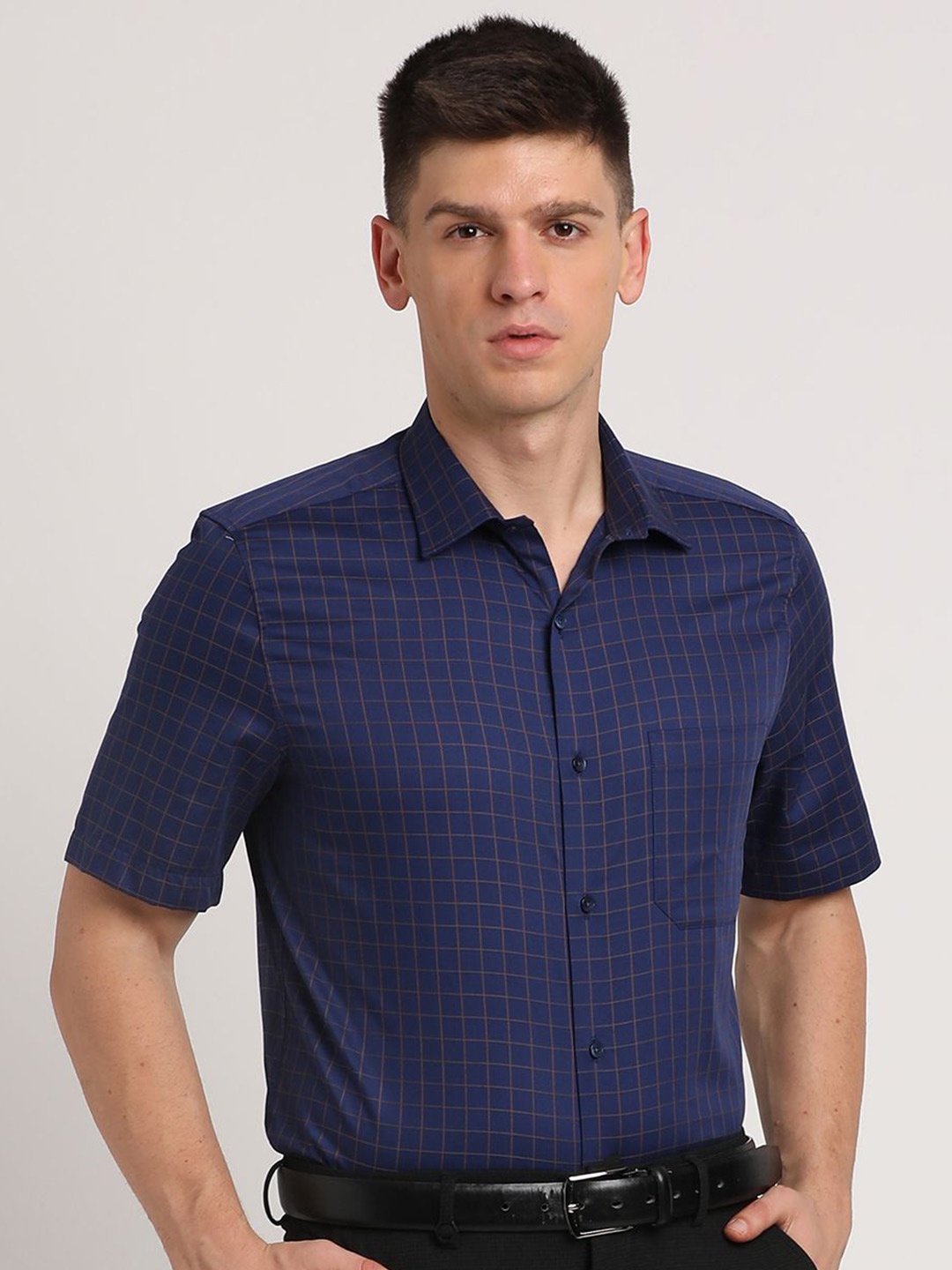 

Turtle Men Classic Opaque Checked Formal Shirt, Blue