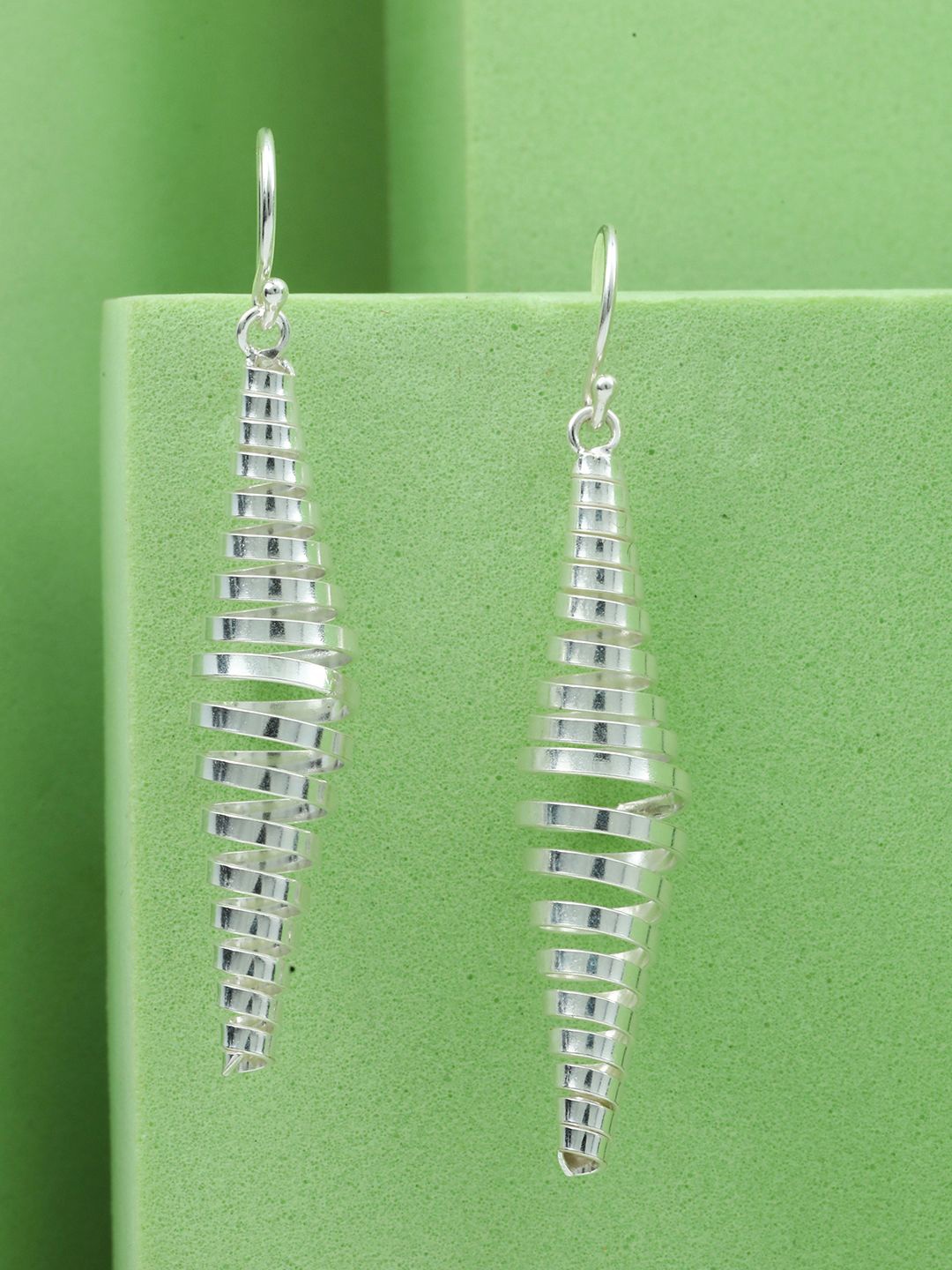 

MAIRA 925 Sterling Silver Rhodium-Plated Contemporary Drop Earrings