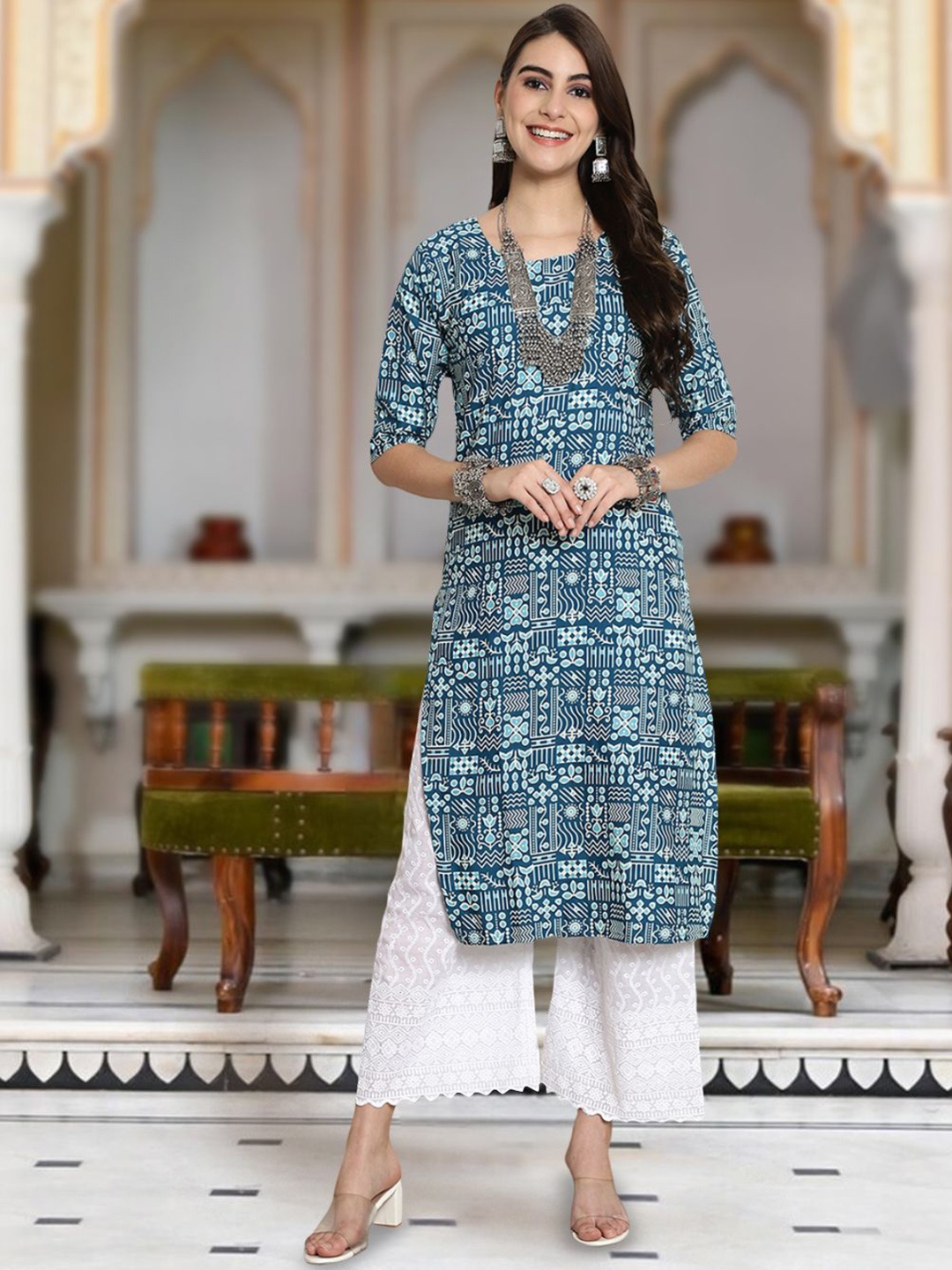 

Moda Rapido Floral Printed Round Neck Straight Kurta, Blue