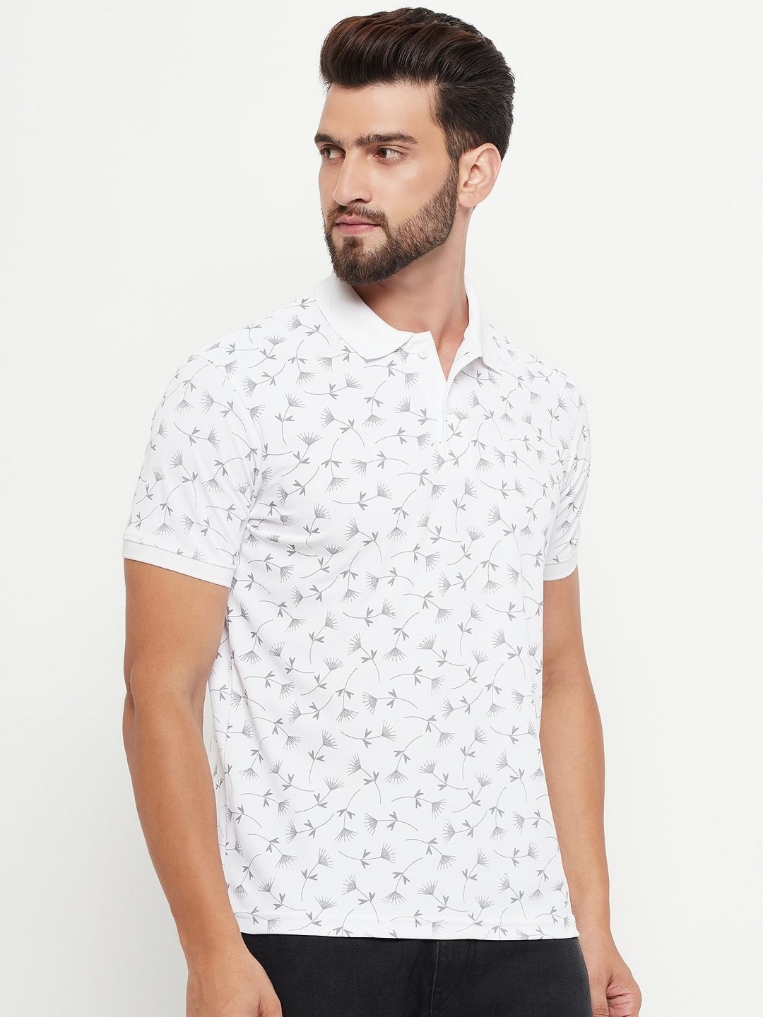 

OGEN Men Printed Polo Collar Pockets T-shirt, White