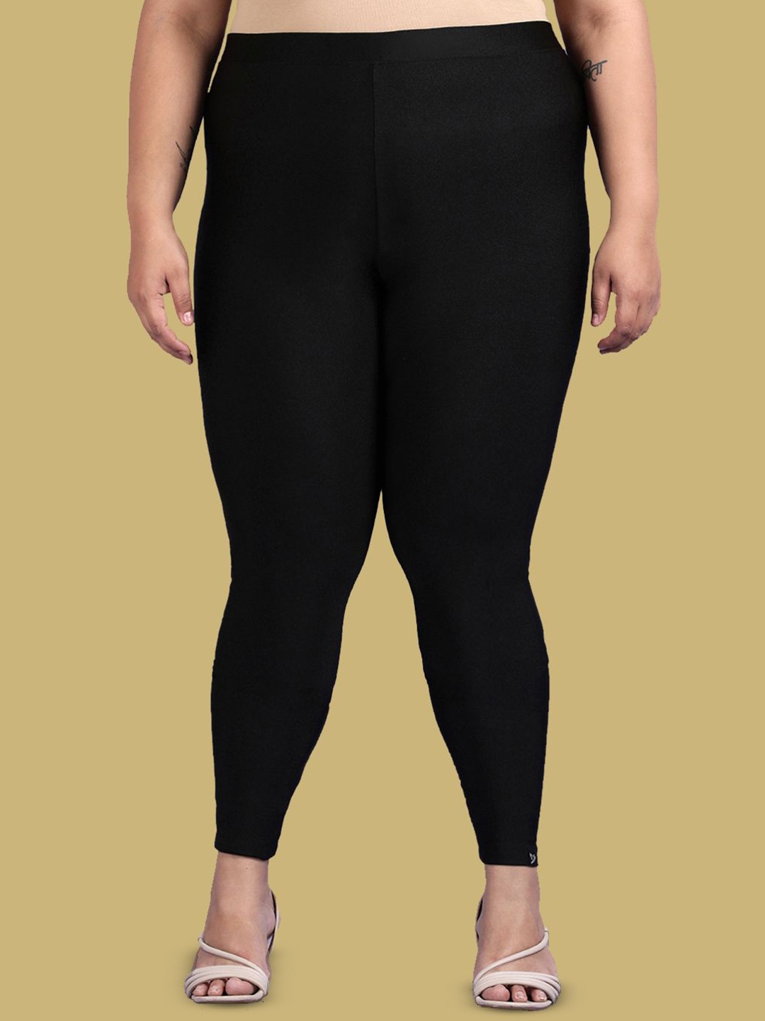 

TWIN BIRDS Women Nylon Solid Black Shimmer Leggings