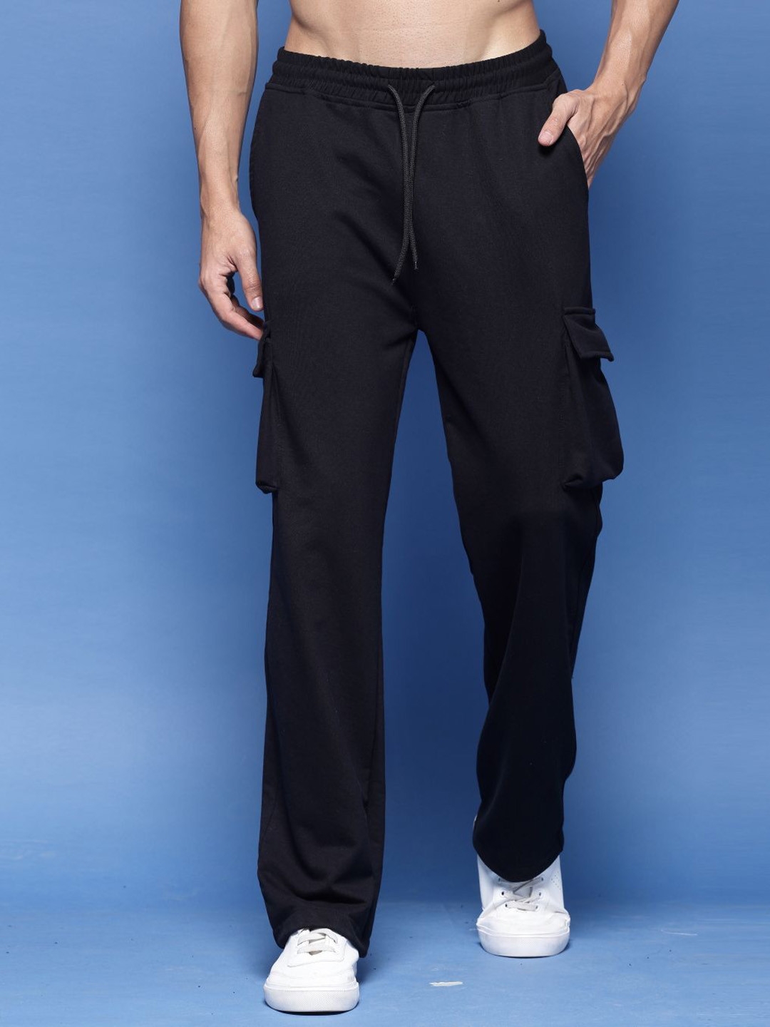 

THE BEETEL HOUSE Men Relaxed Loose Fit Easy Wash Cargos Trousers, Black