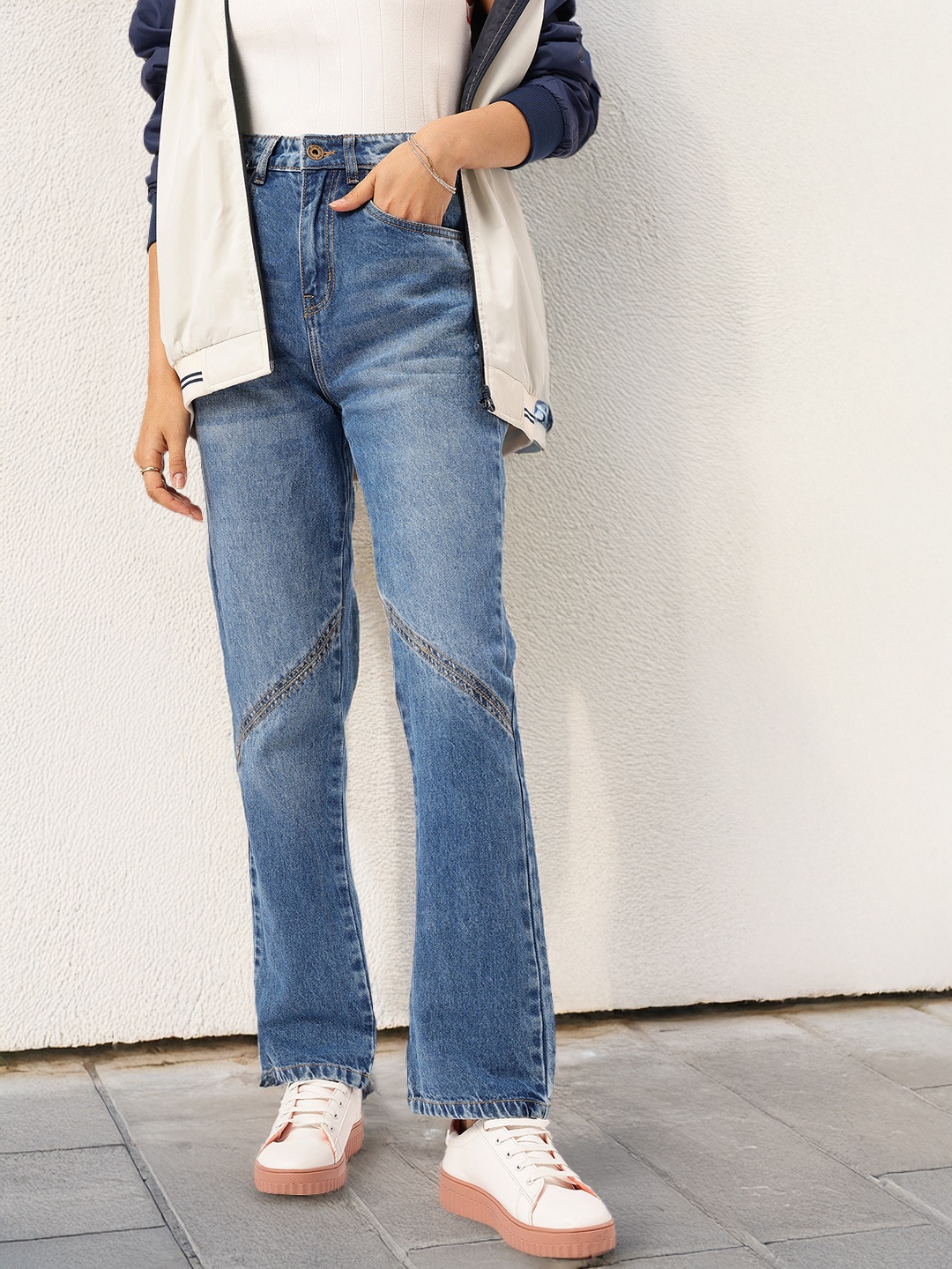

DressBerry Women Street Vibe Panelled Straight Fit Jeans, Blue