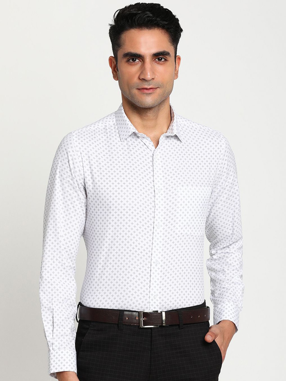 

Turtle Men Classic Slim Fit Opaque Printed Formal Shirt, White