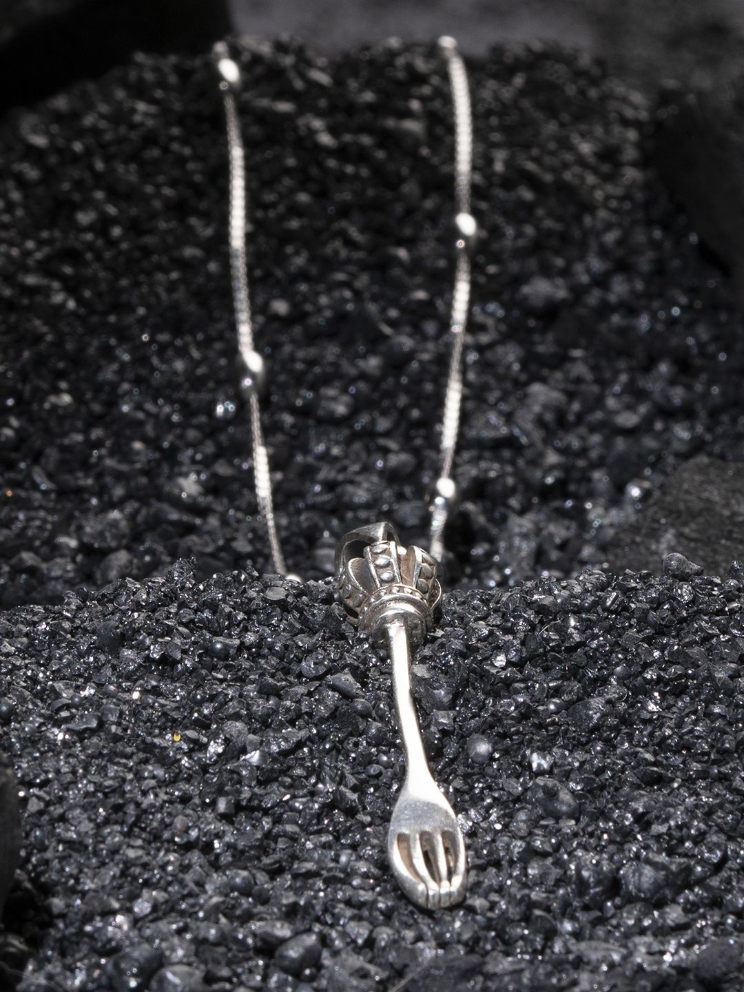 

TOUCH925 Royal Dining Men 92.5 Pure Silver Silver Oxidized Pendant