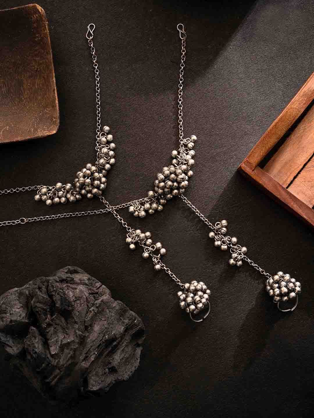 

PANASH Silver-Plated Beaded Ghungroo Toe Ring Oxidized Anklets