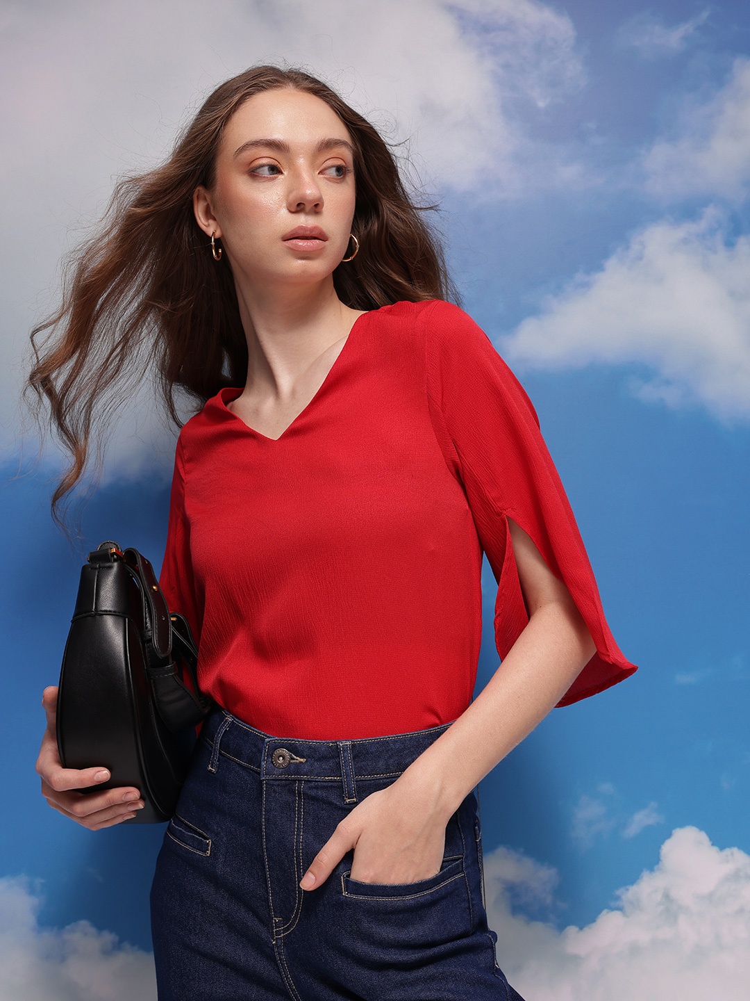 

CORSICA V-Neck Slit Sleeve Regular Top, Red