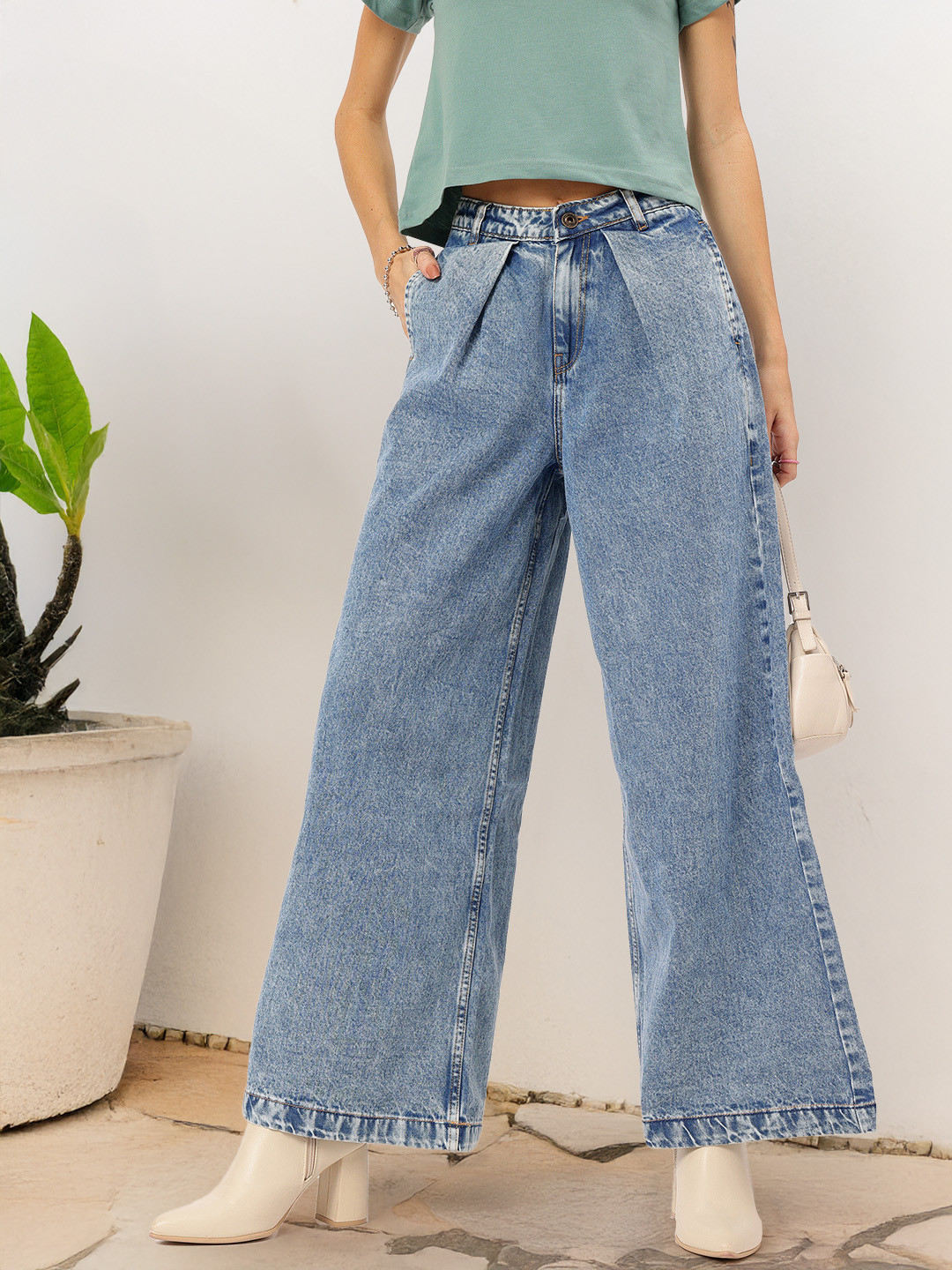 

DressBerry Women Urban Essentials Palazzo Fit Jeans, Navy blue