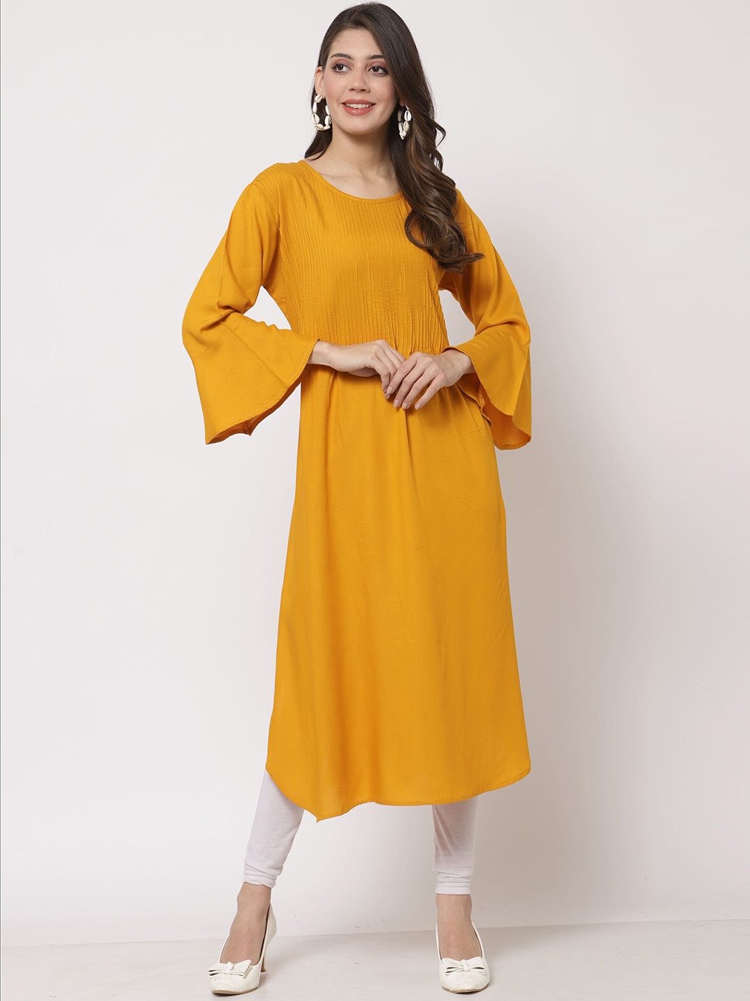 

DELIS Pin Tucks Bell Sleeves Straight Cotton Kurta, Yellow